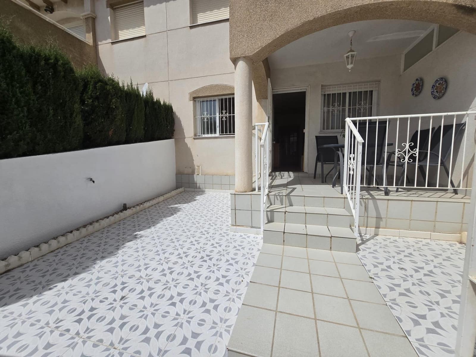 2 chambre Bungalow à vendre à Torrevieja avec piscine - 159 900 € (Ref: 9762019)