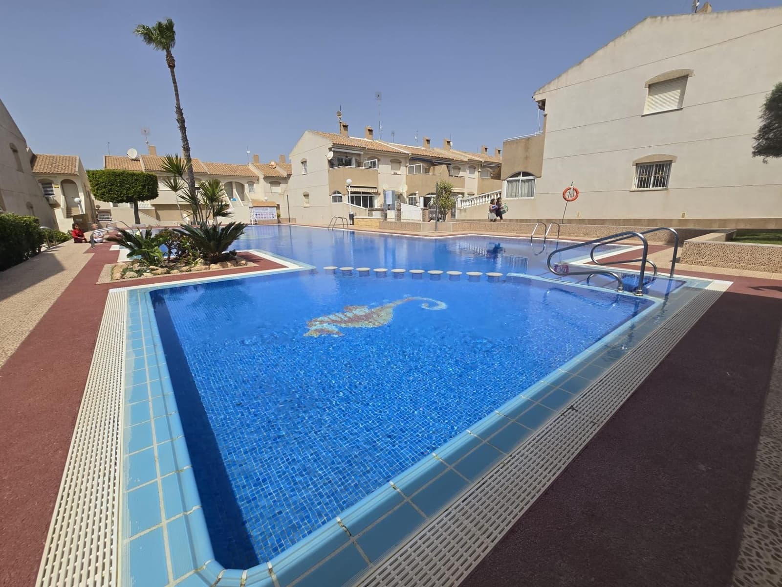 2 chambre Bungalow à vendre à Torrevieja avec piscine - 159 900 € (Ref: 9762019)