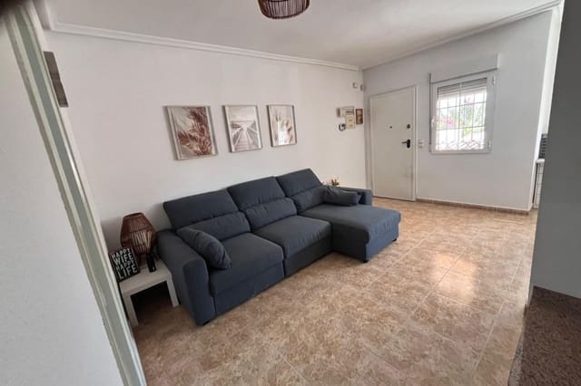 3 quarto Moradia em Banda para venda em Punta Prima, Orihuela com piscina - 245 000 € (Ref: 9773097)