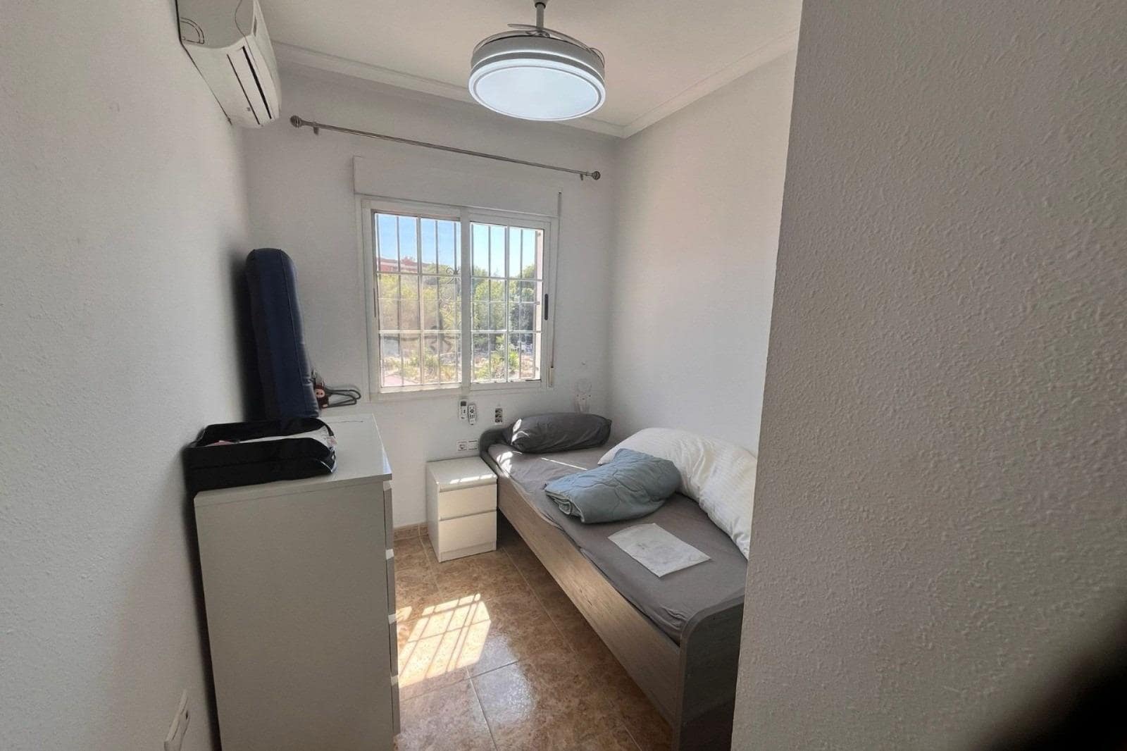 3 quarto Moradia em Banda para venda em Orihuela Costa com piscina - 245 000 € (Ref: 9773097)