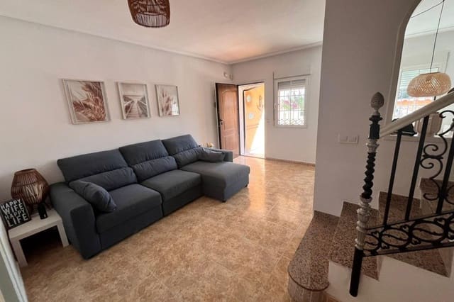 3 quarto Moradia em Banda para venda em Punta Prima, Orihuela com piscina - 245 000 € (Ref: 9773097)