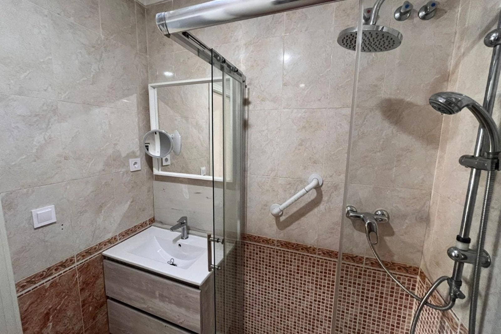 3 quarto Moradia em Banda para venda em Orihuela Costa com piscina - 245 000 € (Ref: 9773097)
