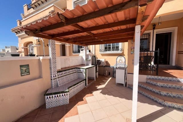 3 quarto Moradia em Banda para venda em Punta Prima, Orihuela com piscina - 245 000 € (Ref: 9773097)