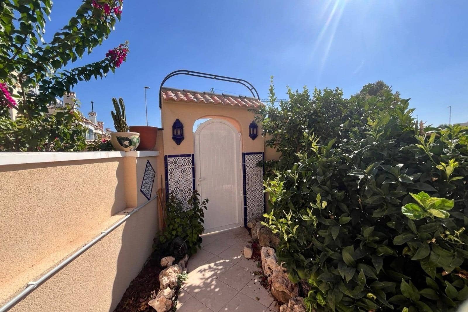 3 quarto Moradia em Banda para venda em Orihuela Costa com piscina - 245 000 € (Ref: 9773097)