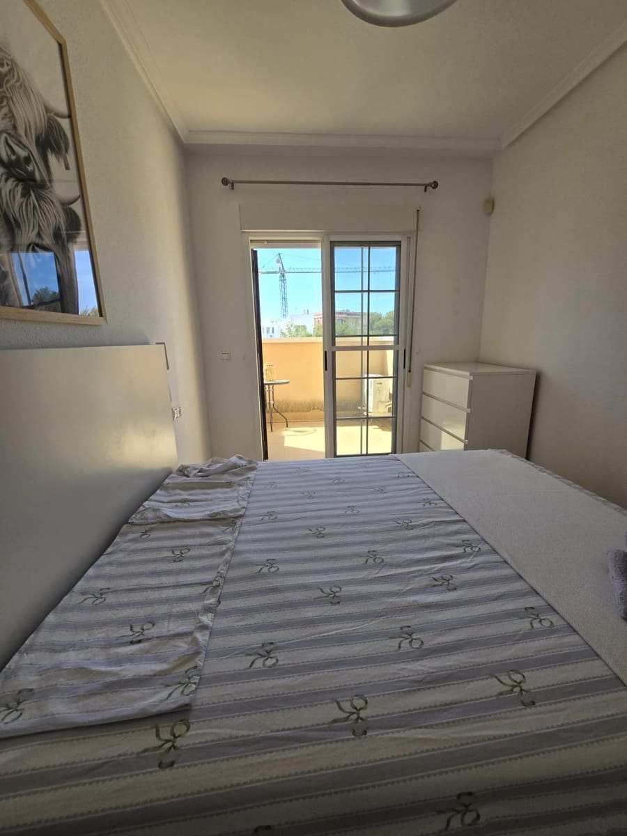 3 bedroom Terraced Villa for sale in Villamartin with pool - € 245,000 (Ref: 9773097)