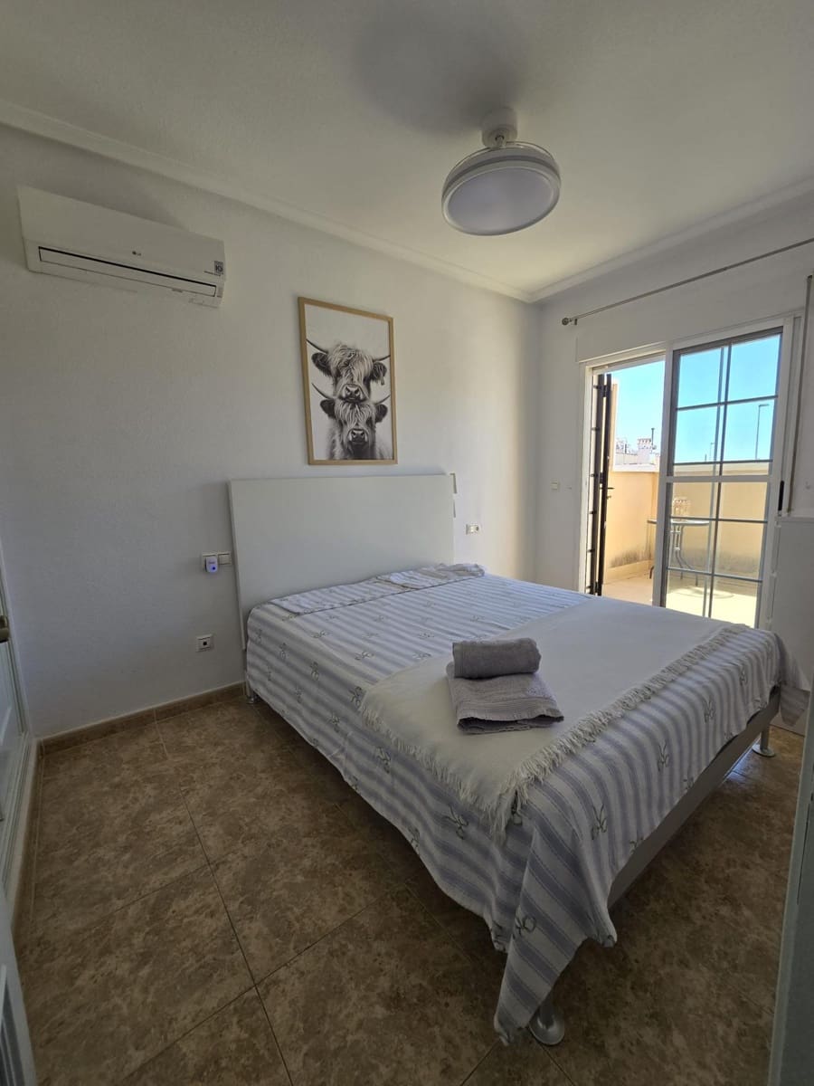 3 bedroom Terraced Villa for sale in Villamartin with pool - € 245,000 (Ref: 9773097)