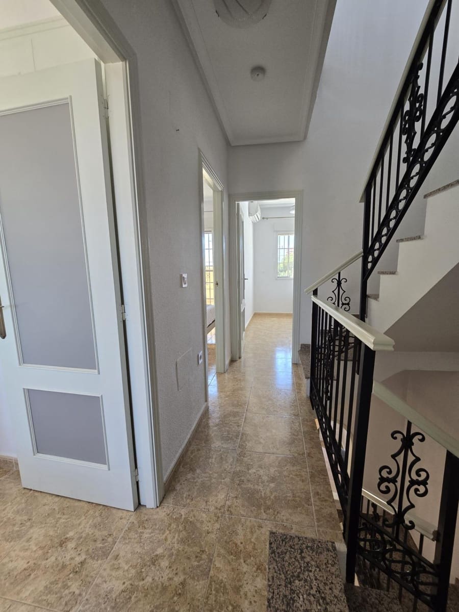 3 bedroom Terraced Villa for sale in Villamartin with pool - € 245,000 (Ref: 9773097)