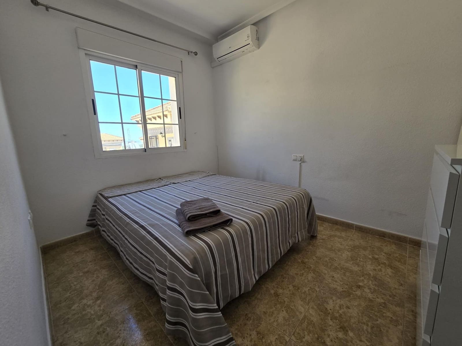 3 bedroom Terraced Villa for sale in Villamartin with pool - € 245,000 (Ref: 9773097)