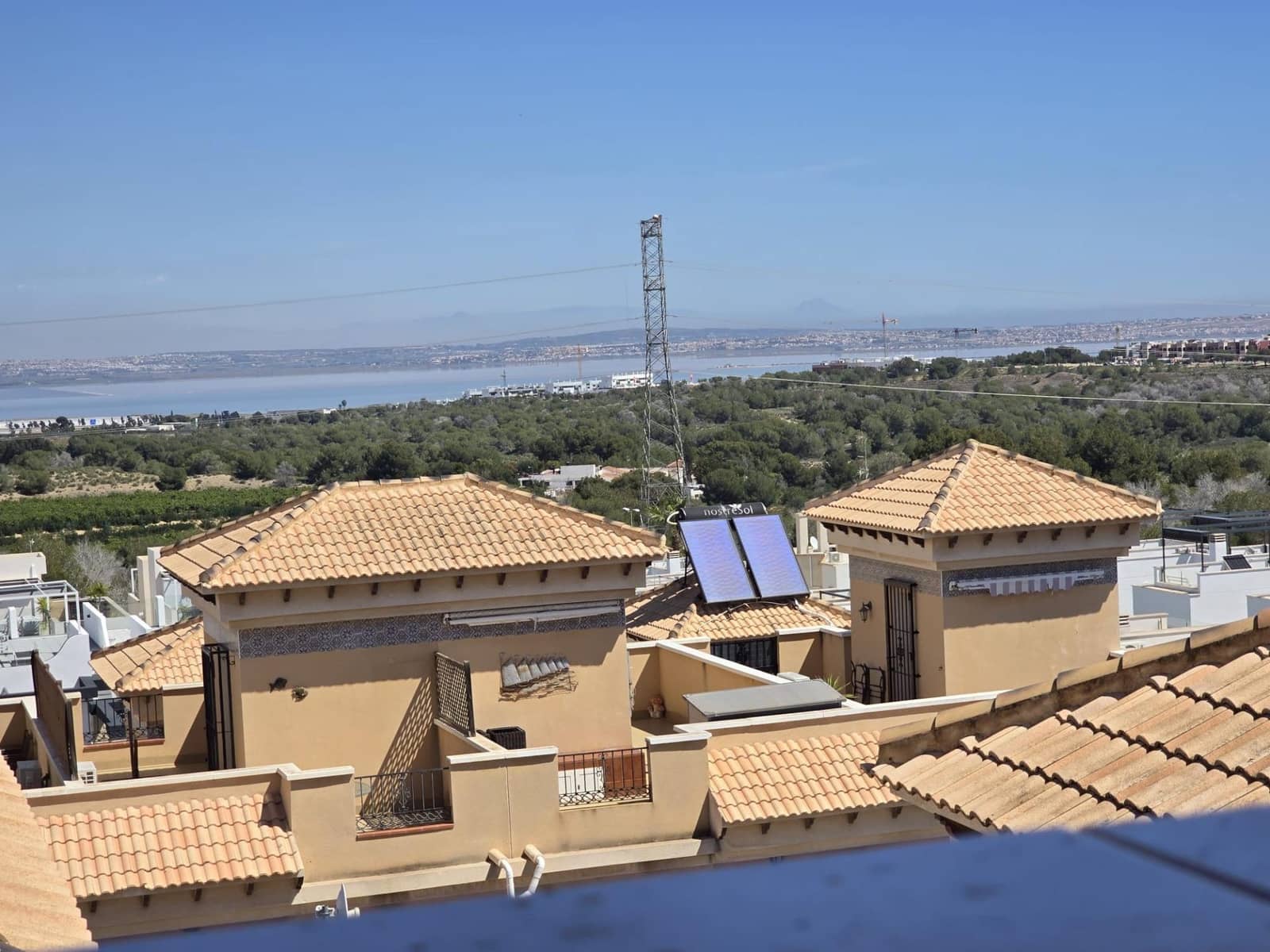 3 bedroom Terraced Villa for sale in Villamartin with pool - € 245,000 (Ref: 9773097)