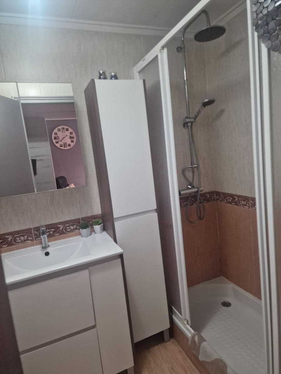 Apartamento de 3 habitaciones en Torrevieja en venta - 209.000 € (Ref: 9814372)