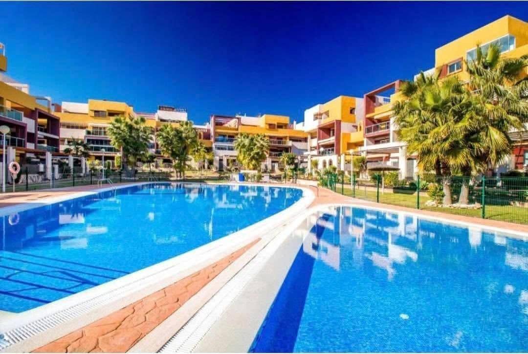 2 camera da letto Appartamento in vendita in Playa Flamenca con piscina - 230.000 € (Rif: 9903976)