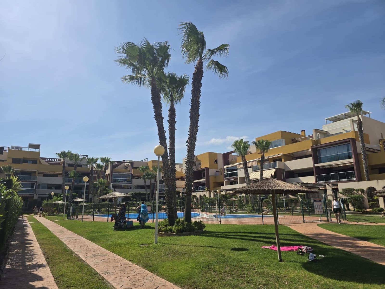 2 camera da letto Appartamento in vendita in Playa Flamenca con piscina - 230.000 € (Rif: 9903976)