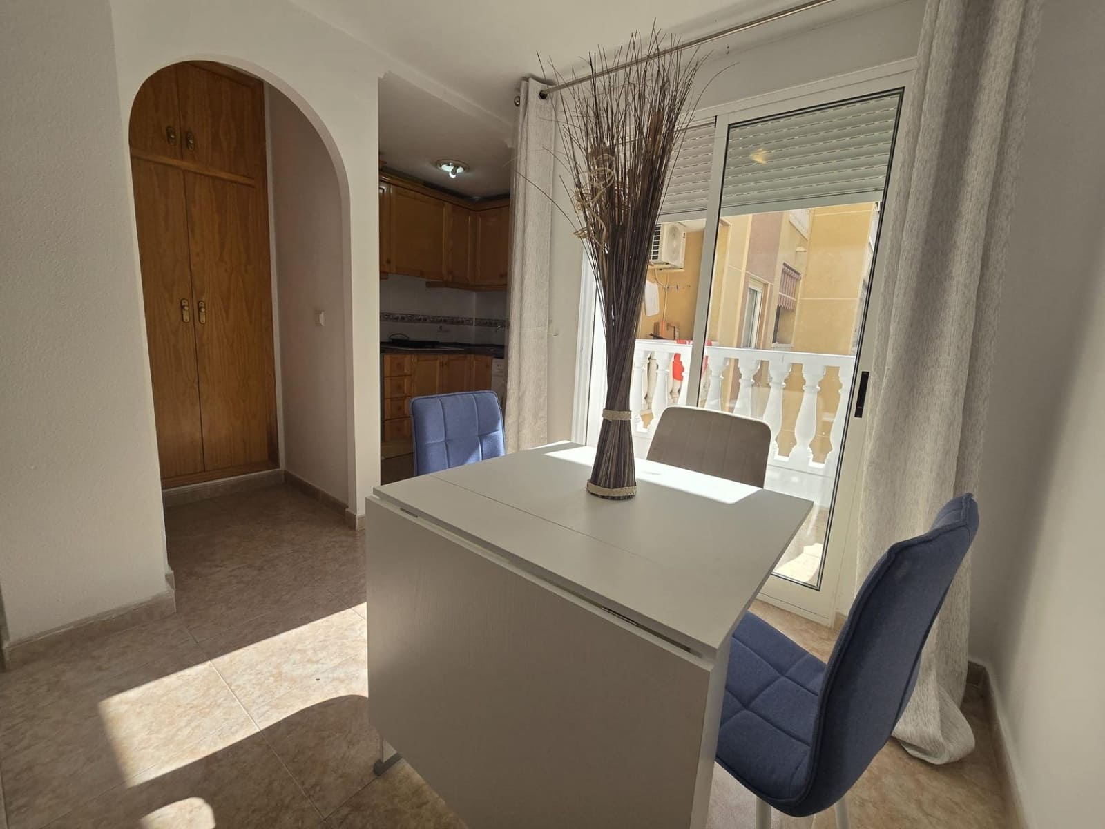 1 bedroom Studio for sale in Torrevieja with pool - € 104,900 (Ref: 9903977)