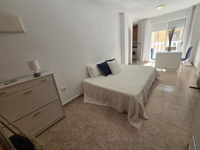 1 bedroom Studio for sale in Centro, Torrevieja with pool - € 104,900 (Ref: 9903977)
