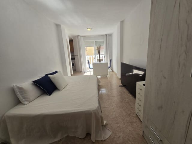 1 bedroom Studio for sale in Centro, Torrevieja with pool - € 104,900 (Ref: 9903977)