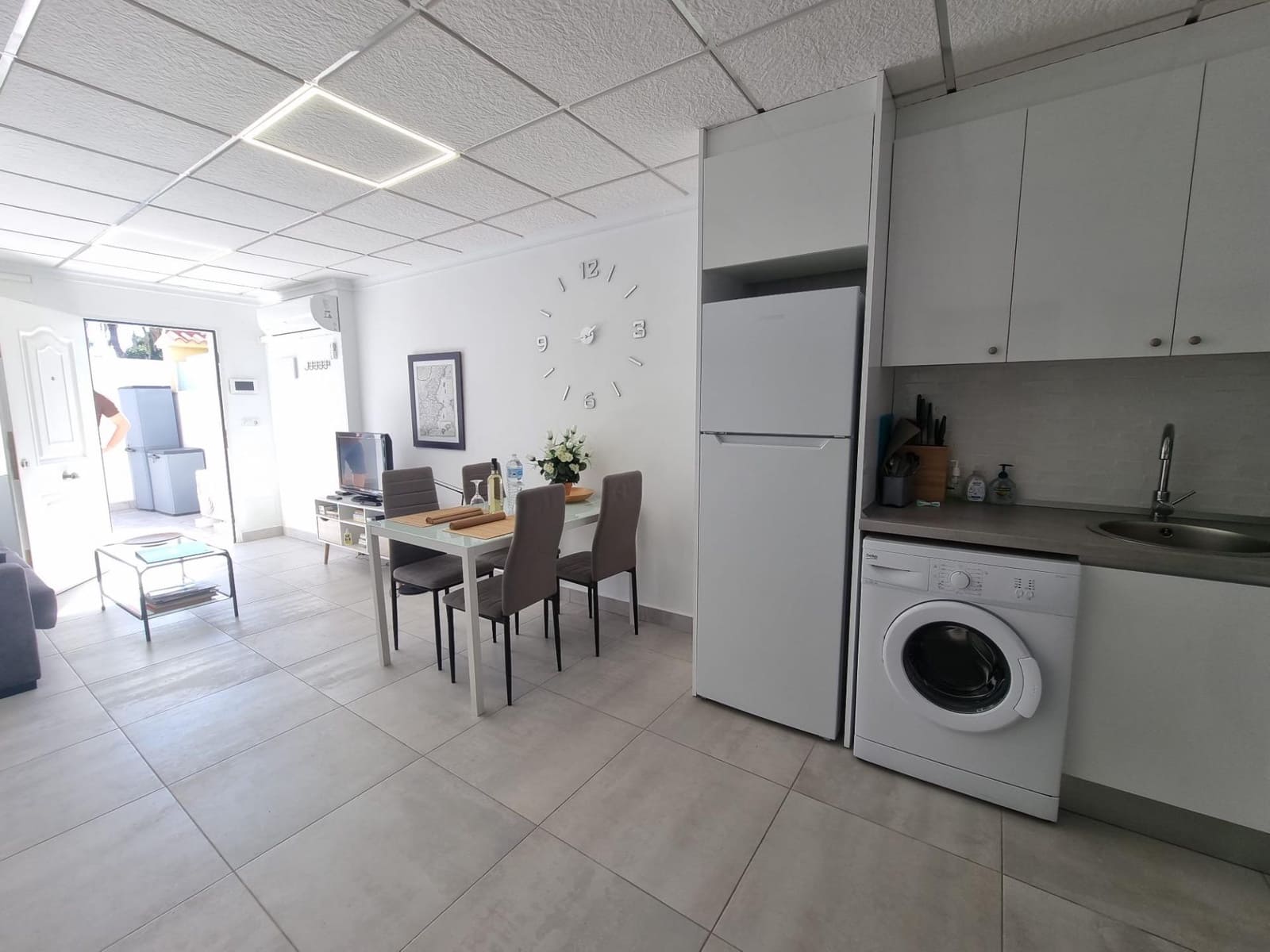 3 bedroom Bungalow for sale in Torrevieja - € 139,000 (Ref: 9990759)