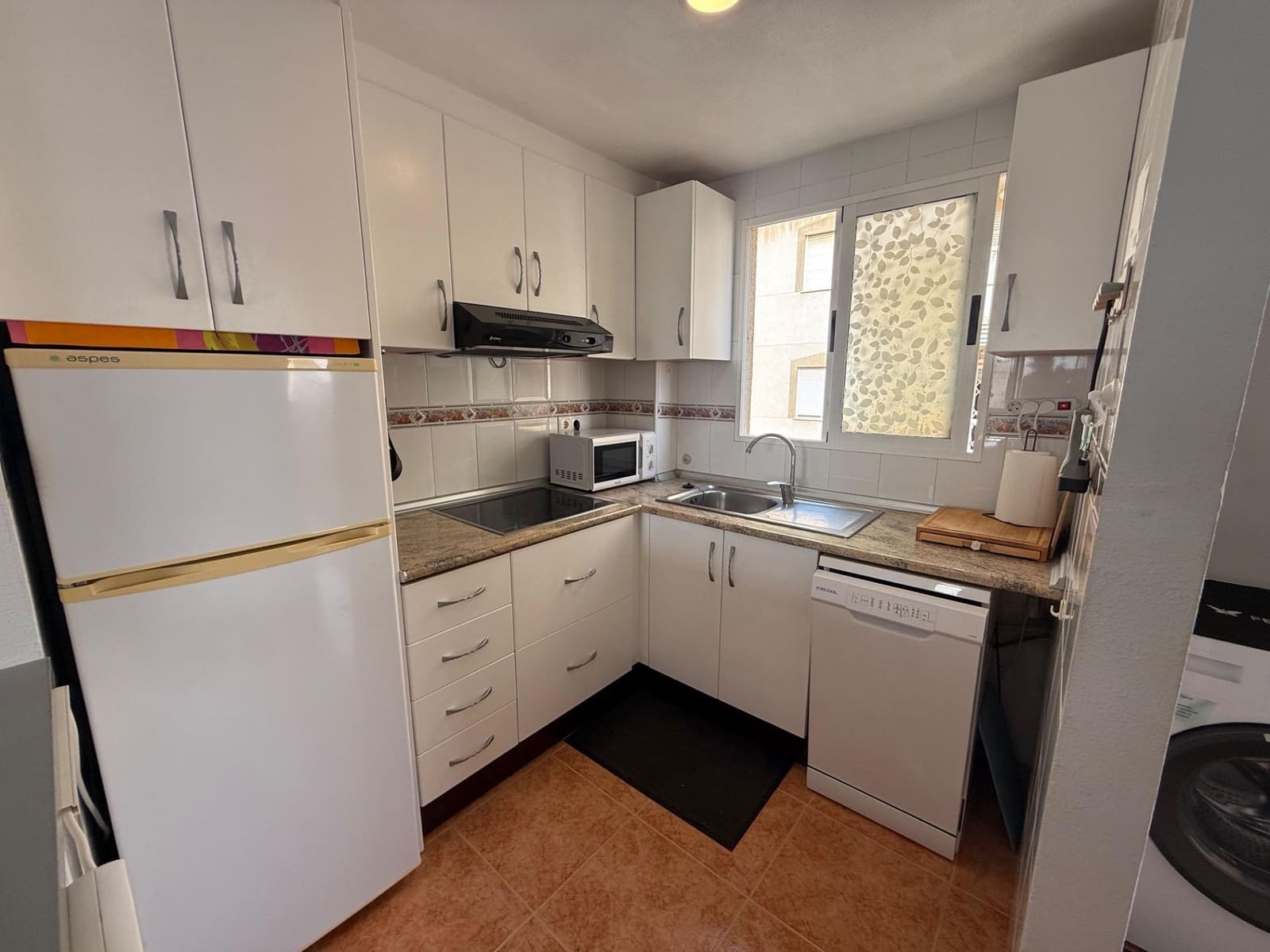 Huoneisto myytävänä paikassa Torrevieja mukana uima-altaan - 132 500 € (Ref: 9995807)