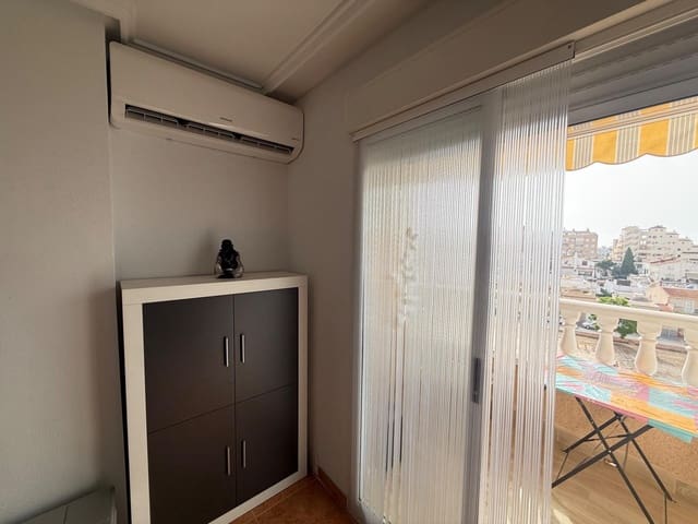Lejlighed til salg i Playa de los Locos, Torrevieja med swimmingpool - € 132.500 (Ref: 9995807)