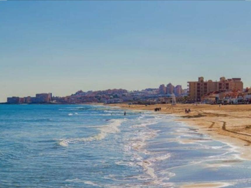 2 sypialnia Dom szeregowy na sprzedaż w Torrevieja z basenem - 229 000 € (Ref: 9995808)