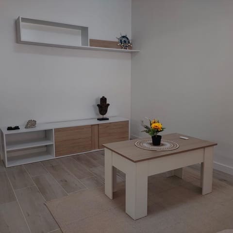 2 soveværelse Rækkehus til salg i Torrevieja med swimmingpool - € 229.000 (Ref: 9995808)