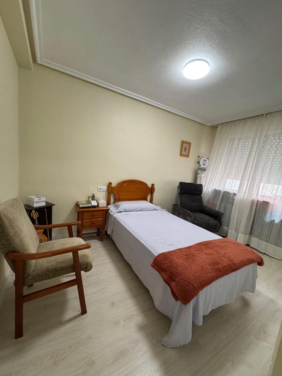 3 bedroom Apartment for sale in Torrevieja - € 204,900 (Ref: 9995810)