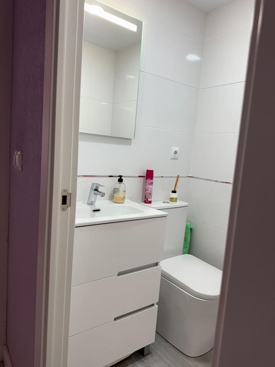 3 bedroom Apartment for sale in Torrevieja - € 204,900 (Ref: 9995810)
