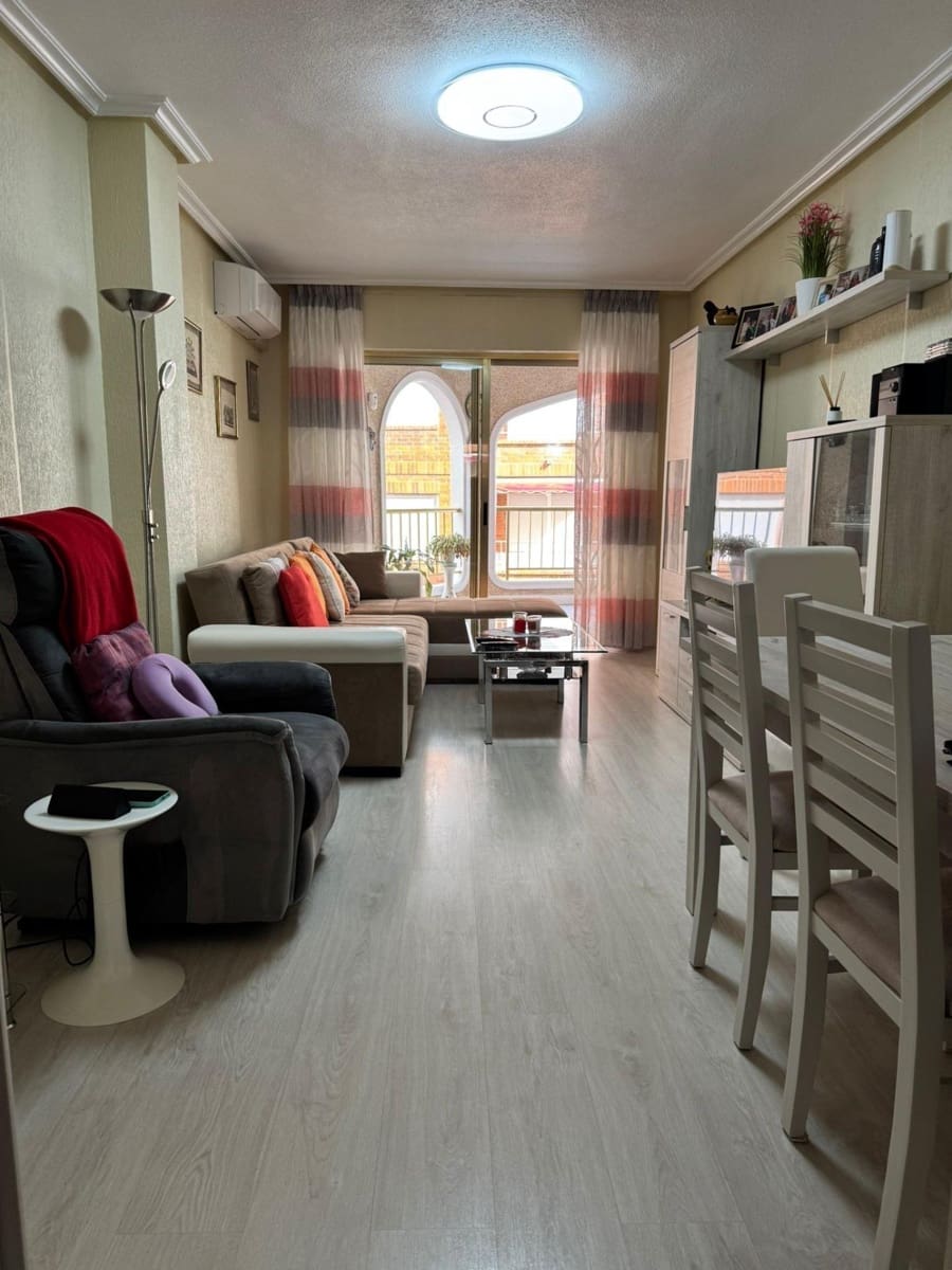 3 bedroom Apartment for sale in Torrevieja - € 204,900 (Ref: 9995810)