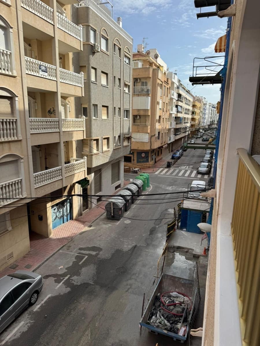 3 bedroom Apartment for sale in Torrevieja - € 204,900 (Ref: 9995810)