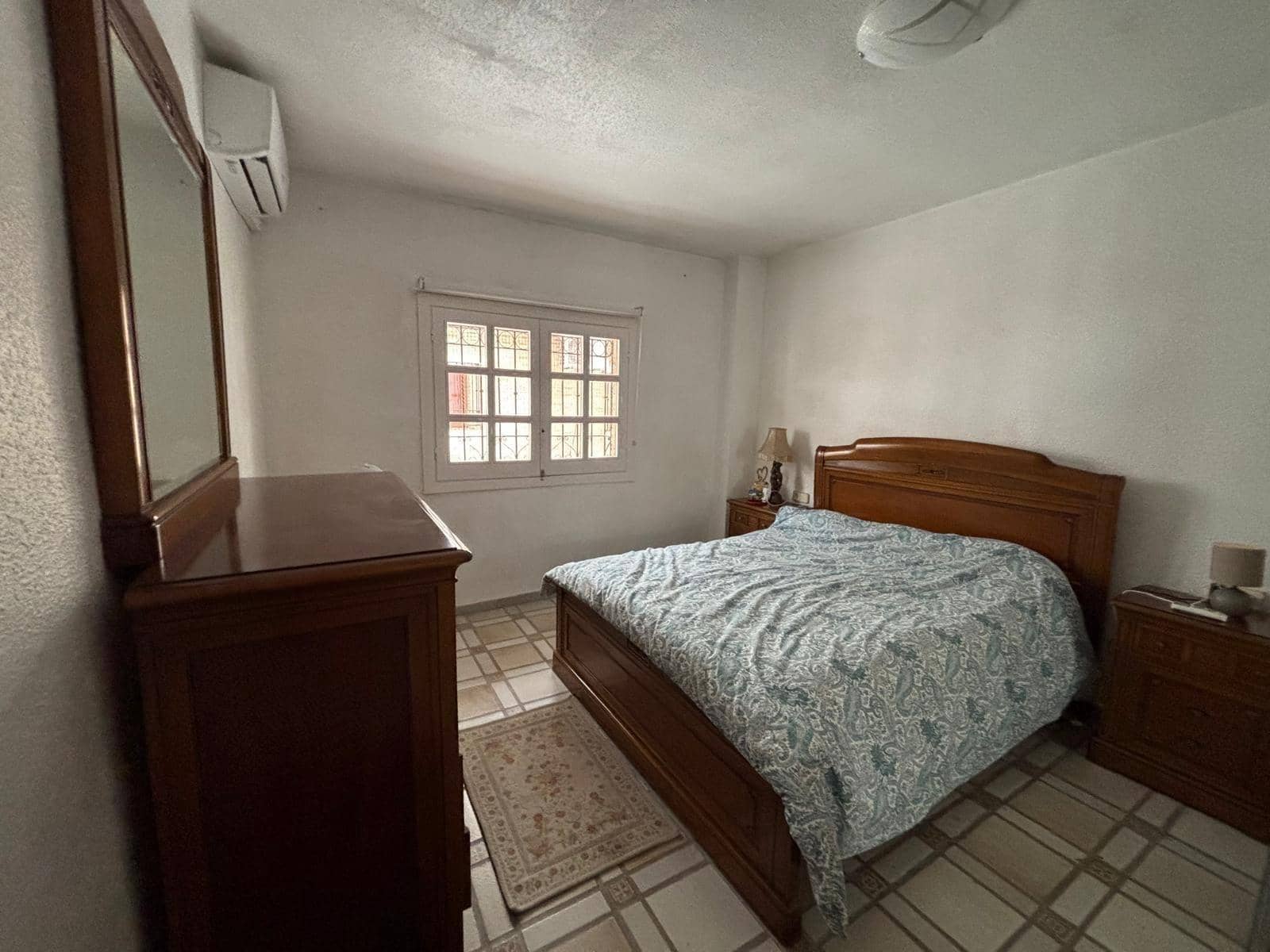 Bungalow de 2 habitaciones en Villamartin en venta - 190.000 € (Ref: 9997152)