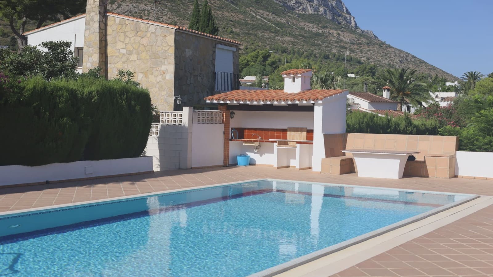 4 soveværelse Villa til salg i Denia med swimmingpool garage - € 405.000 (Ref: 10057647)