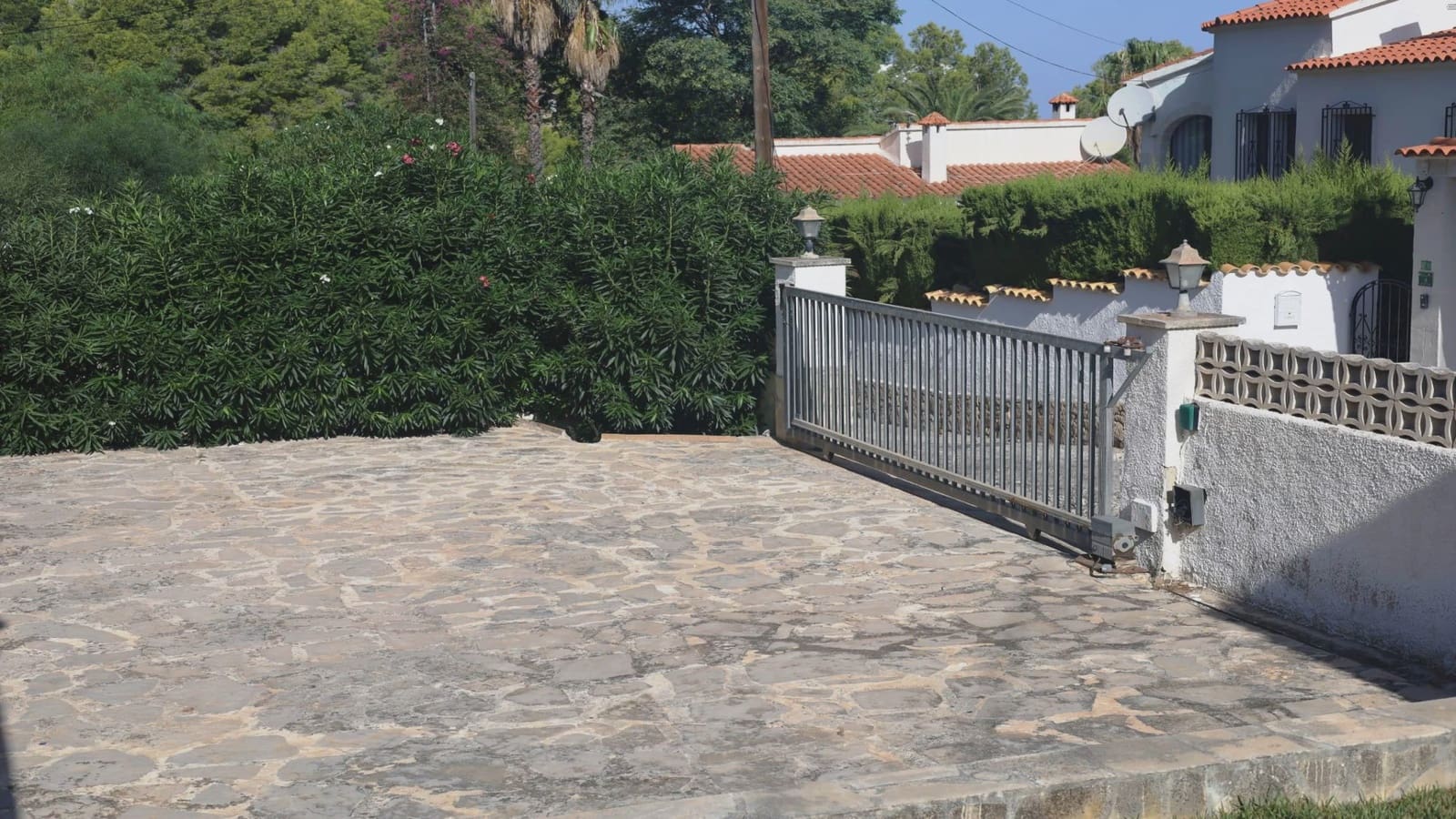 4 soveværelse Villa til salg i Denia med swimmingpool garage - € 405.000 (Ref: 10057647)