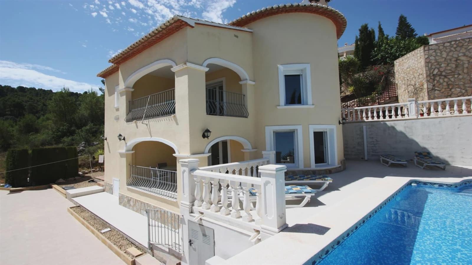 4 chambre Villa/Maison à vendre à Orba avec piscine - 435 000 € (Ref: 9164447)