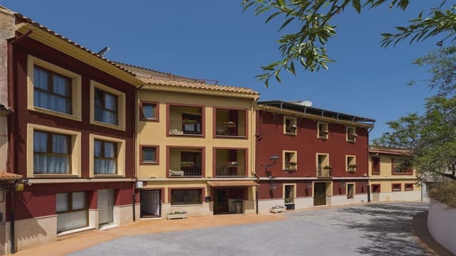 20 makuuhuone Hotelli myytävänä paikassa Alcoy / Alcoi mukana uima-altaan 
autotalli - 2 800 000 € (Ref: 9164448)