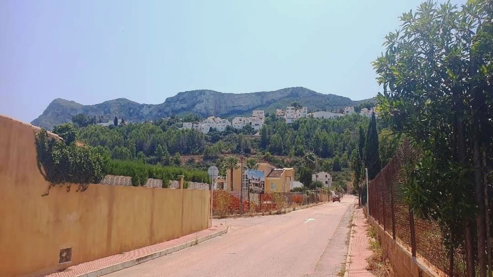 Building Plot for sale in Denia - € 225,000 (Ref: 9164756)