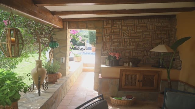 4 soverom Finca/Herregård til salgs i Dénia med svømmebasseng garasje - € 995 000 (Ref: 9194749)