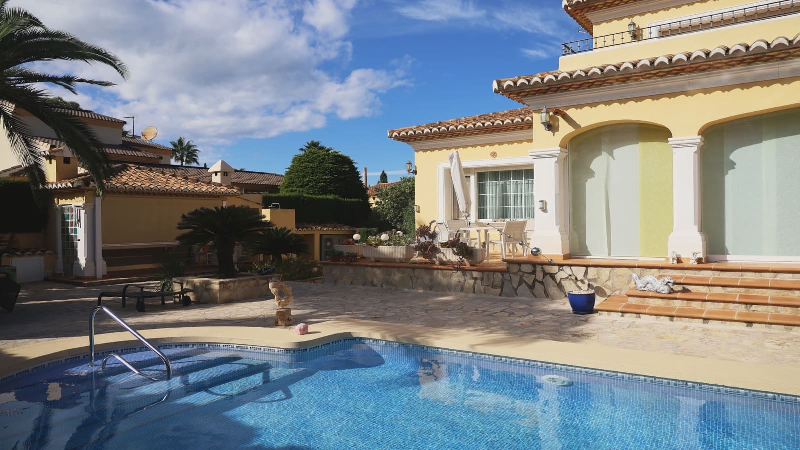 5 Zimmer Villa zu verkaufen in Denia mit Pool Garage - 885.000 € (Ref: 9341763)