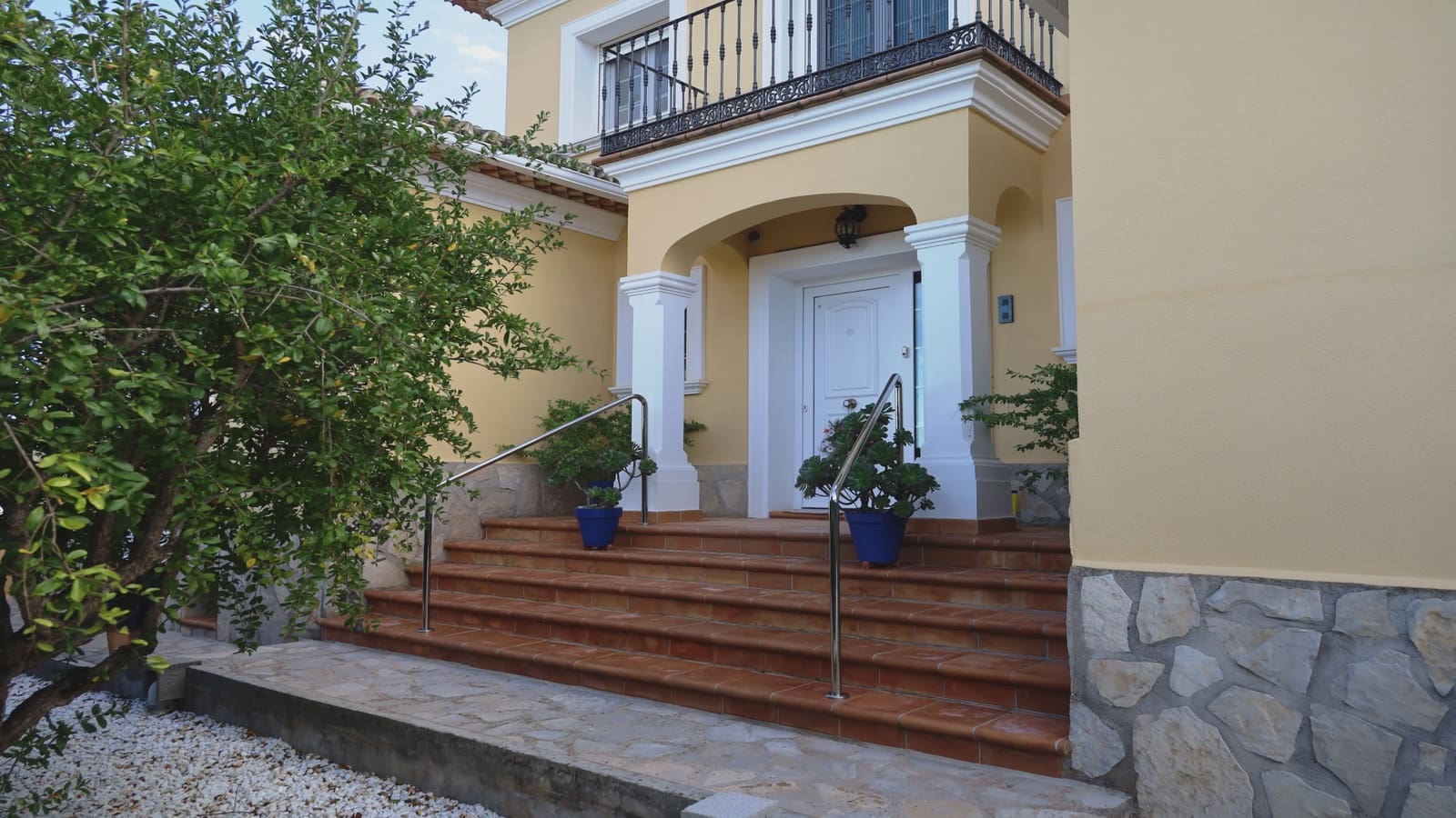 5 Zimmer Villa zu verkaufen in Denia mit Pool Garage - 885.000 € (Ref: 9341763)