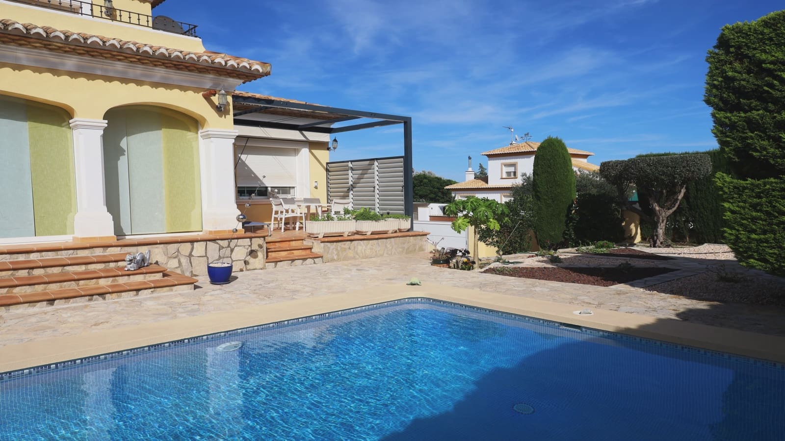 5 Zimmer Villa zu verkaufen in Denia mit Pool Garage - 885.000 € (Ref: 9341763)