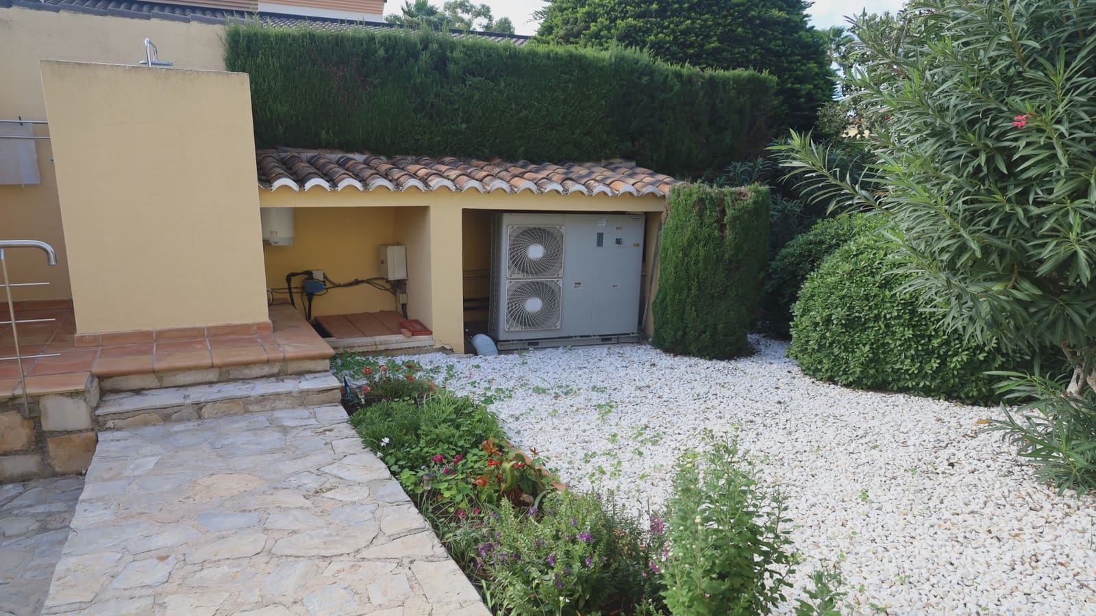 5 Zimmer Villa zu verkaufen in Denia mit Pool Garage - 885.000 € (Ref: 9341763)