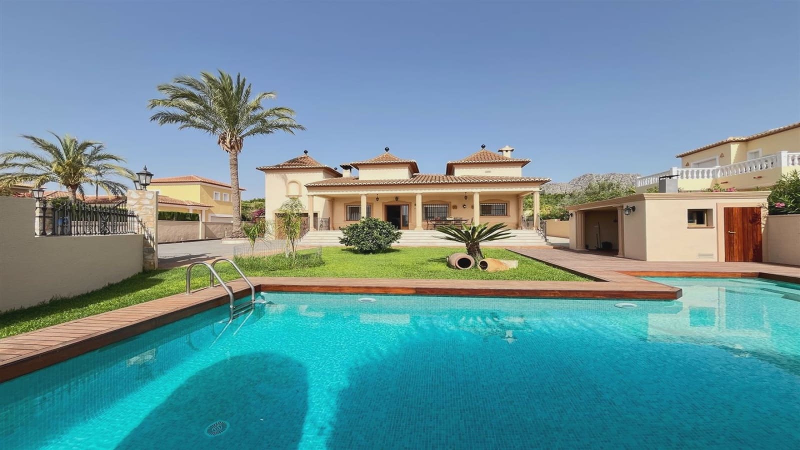 3 sypialnia Willa na sprzedaż w Beniarbeig z basenem garażem - 790 000 € (Ref: 9564058)