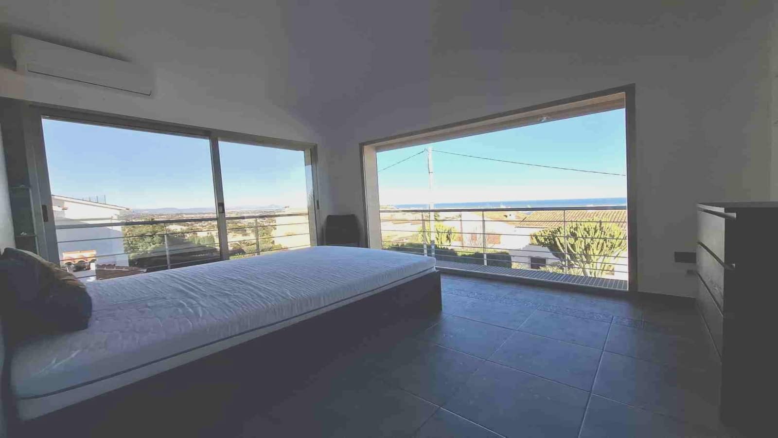 5 Zimmer Villa zu verkaufen in Denia mit Pool Garage - 785.000 € (Ref: 9619811)