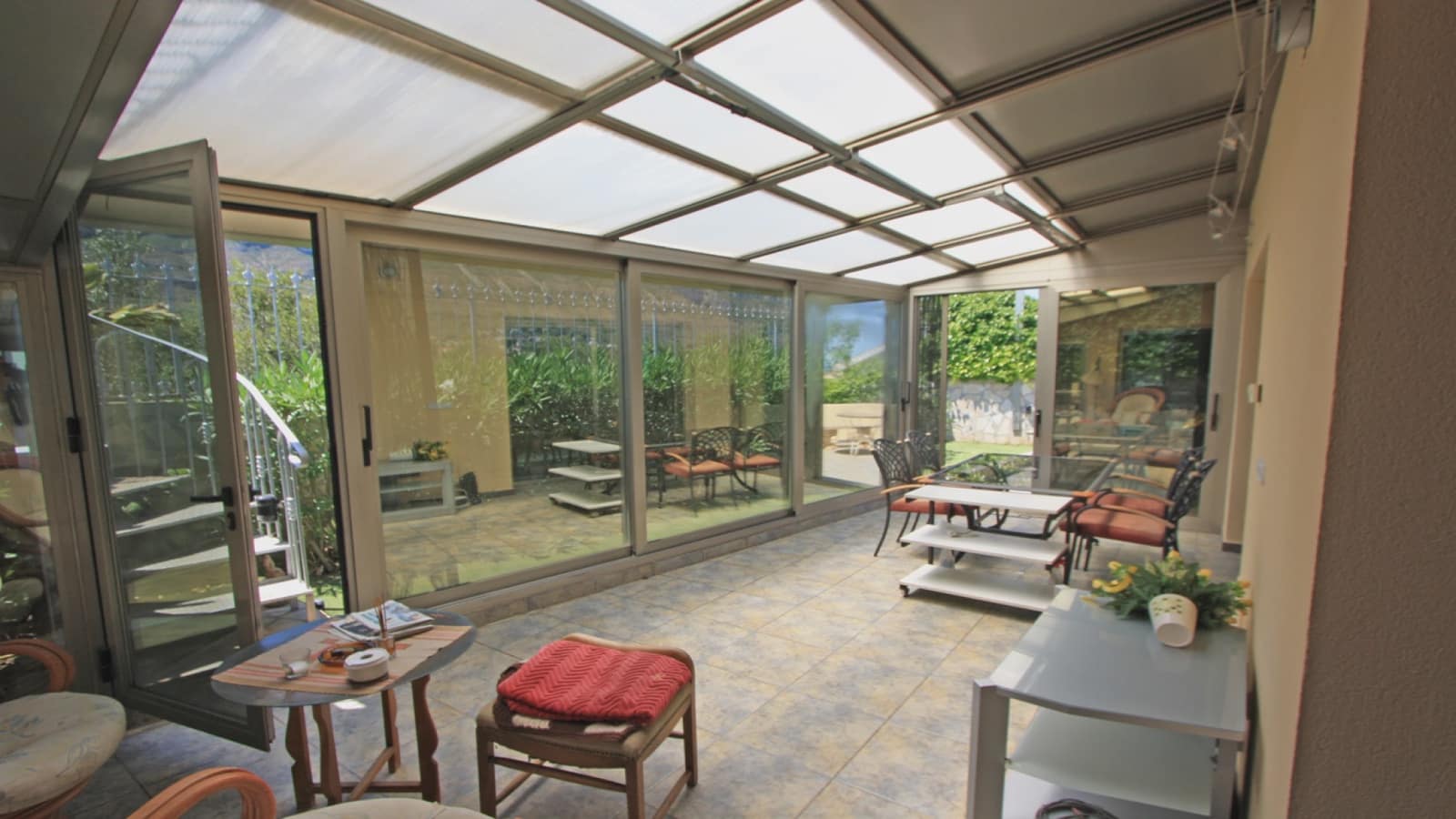 5 Zimmer Villa zu verkaufen in Denia mit Pool Garage - 785.000 € (Ref: 9619811)