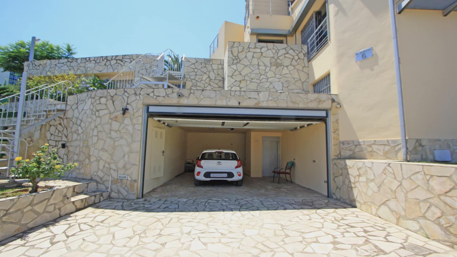 5 Zimmer Villa zu verkaufen in Denia mit Pool Garage - 785.000 € (Ref: 9619811)