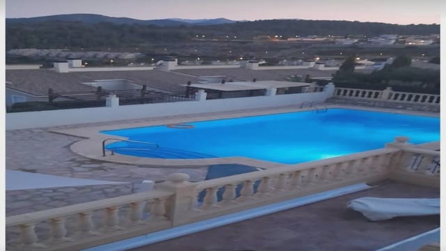 3 soveværelse Rækkehus til salg i Gata de Gorgos med swimmingpool - € 279.000 (Ref: 9706127)