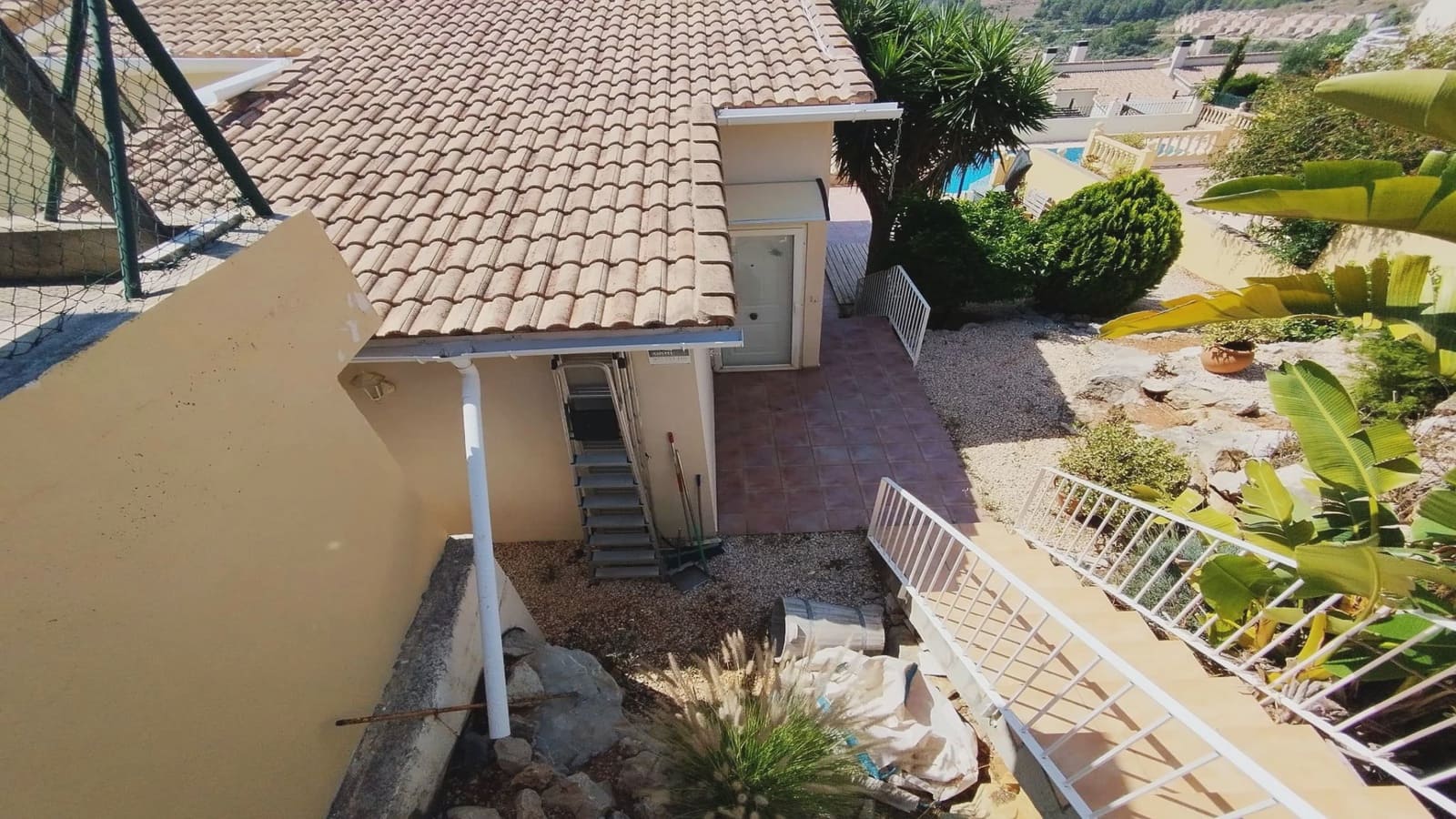 3 bedroom Terraced Villa for sale in Gata de Gorgos with pool - € 279,000 (Ref: 9706127)