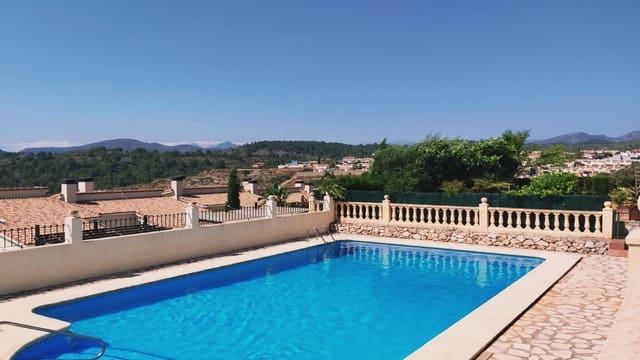 3 soveværelse Rækkehus til salg i Gata de Gorgos med swimmingpool - € 279.000 (Ref: 9706127)