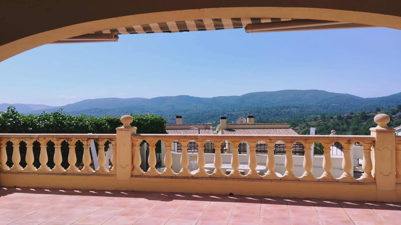 3 bedroom Terraced Villa for sale in Gata de Gorgos with pool - € 279,000 (Ref: 9706127)
