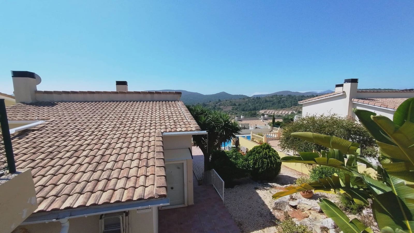 3 bedroom Terraced Villa for sale in Gata de Gorgos with pool - € 279,000 (Ref: 9706127)