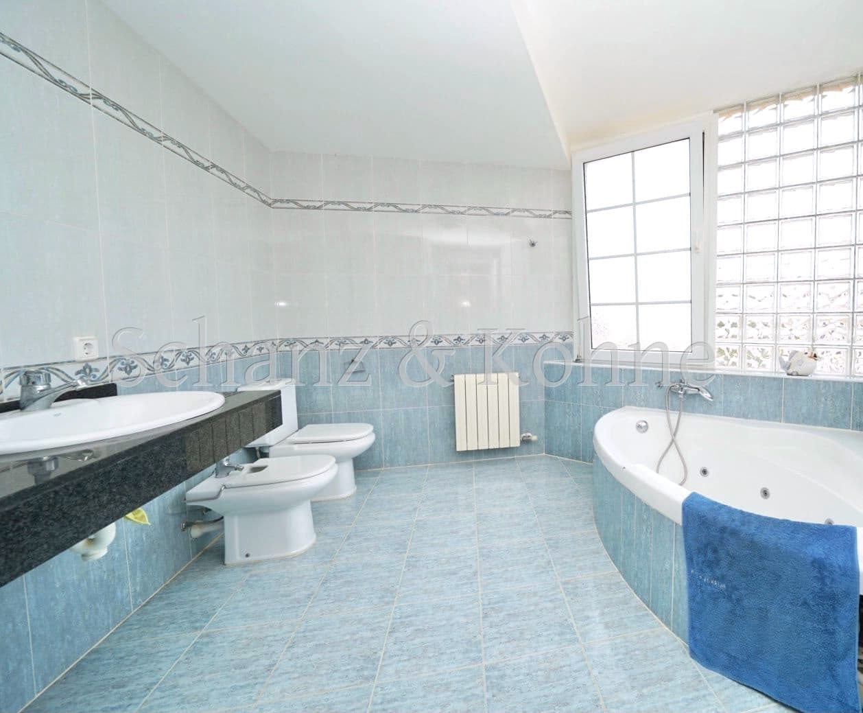 3 soveværelse Byhus til salg i Tolleric med swimmingpool - € 1.200.000 (Ref: 7758597)