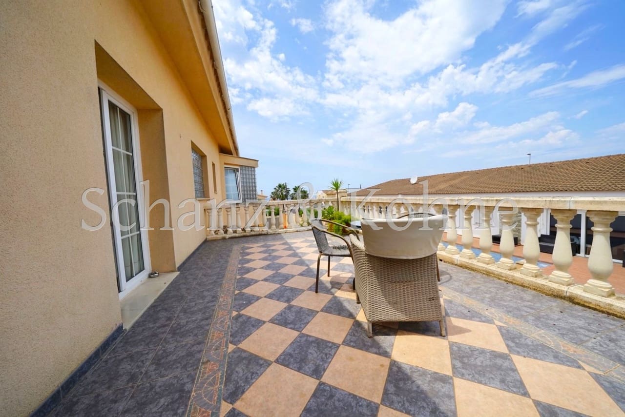 3 soveværelse Byhus til salg i Tolleric med swimmingpool - € 1.200.000 (Ref: 7758597)